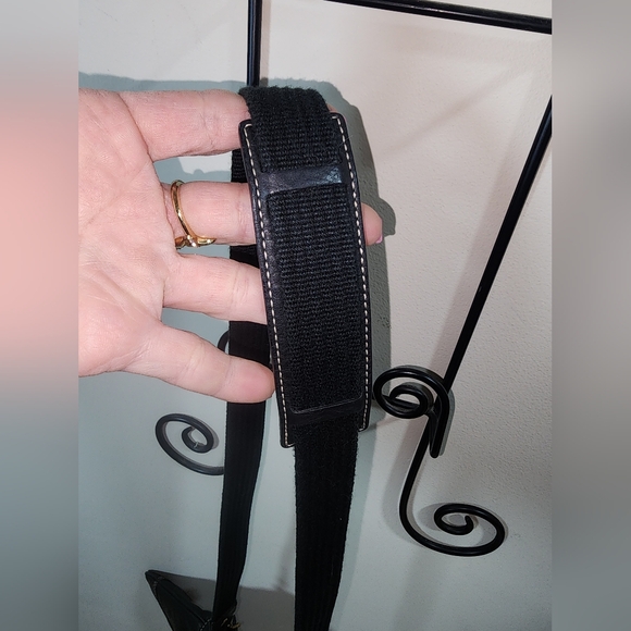 Coach Black Pebbled Leather Crossbody Purse Swing Back Y2K - Picture 14 of 15